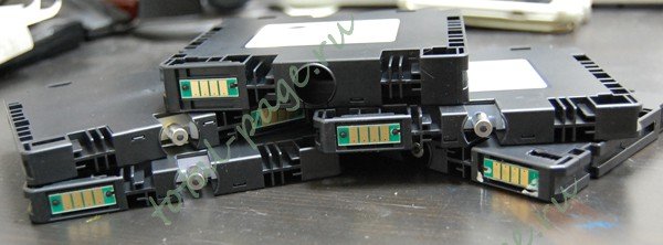 Чипы от гелевых принтеров Ricoh на службе монохромных лазерных принтеров.